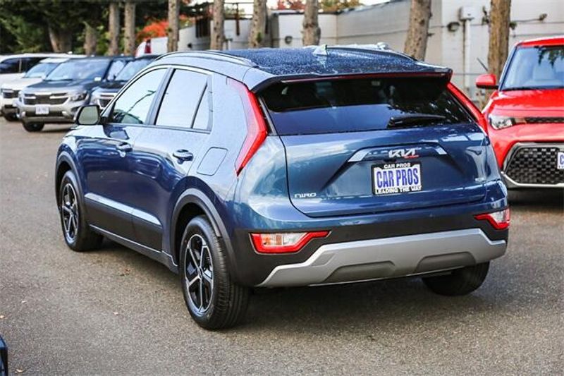 New 2025 Kia Niro EXImage 15