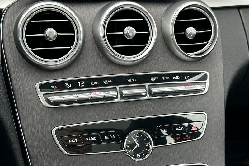 2021 Mercedes-Benz C-Class C 300Image 23