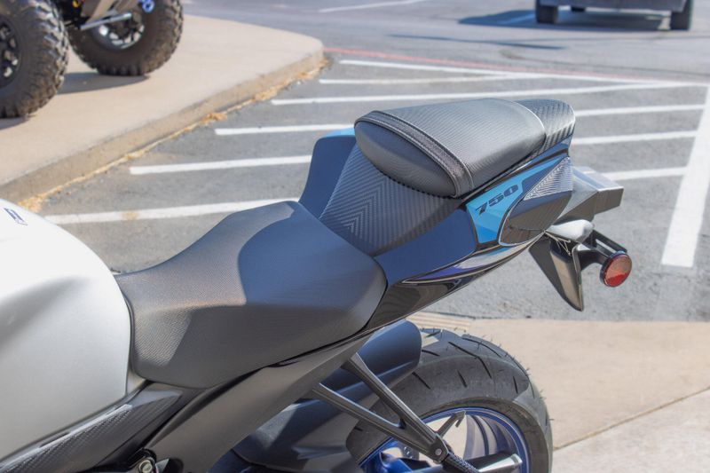 NEW 2026 SUZUKI GSXR750 Image 22