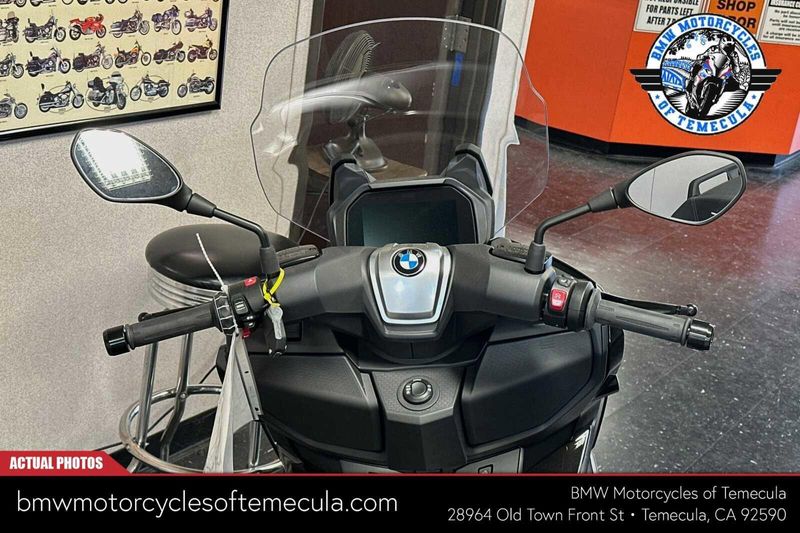 2024 BMW C 400 GTImage 15