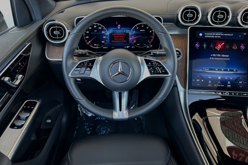 2024 Mercedes-Benz GLC 300Image 11