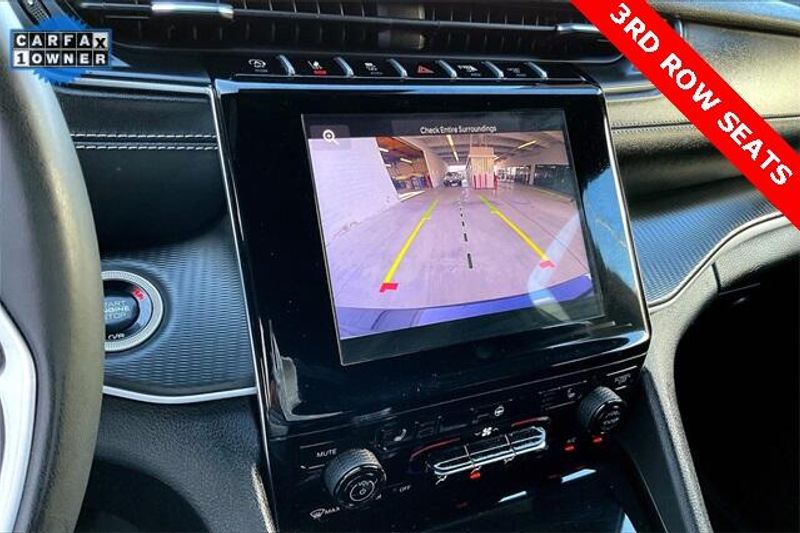 Used 2024 Jeep Grand Cherokee L AltitudeImage 21