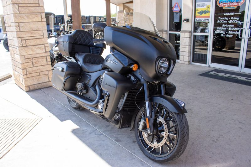 USED 2025 INDIAN MOTORCYCLE ROADMASTER POWER PLUS  DARK HORSE Image 5