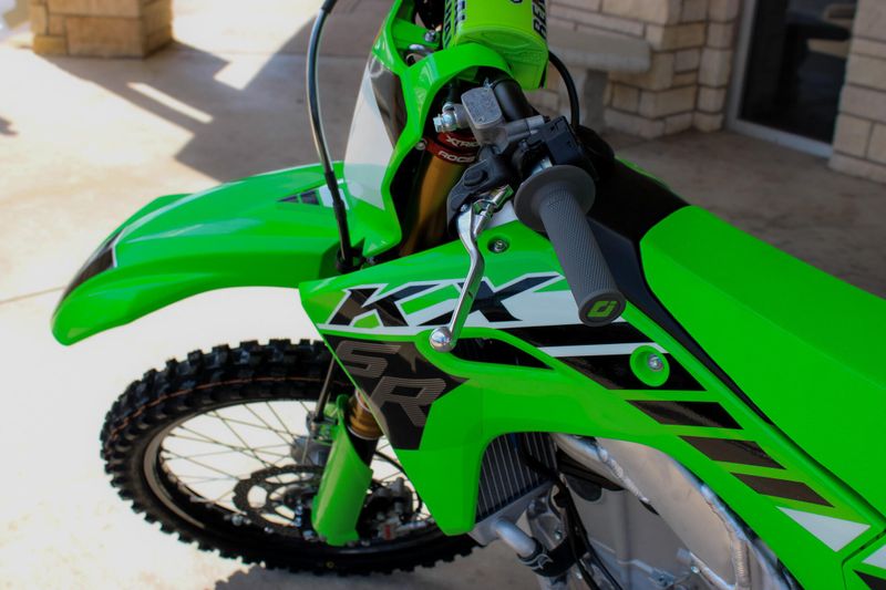 2025 Kawasaki KX450SR LIME GREEN Image 23