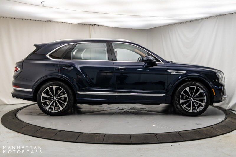 2024 Bentley Bentayga Hybrid V6Image 6