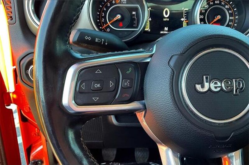 2020 Jeep Wrangler Unlimited SaharaImage 18