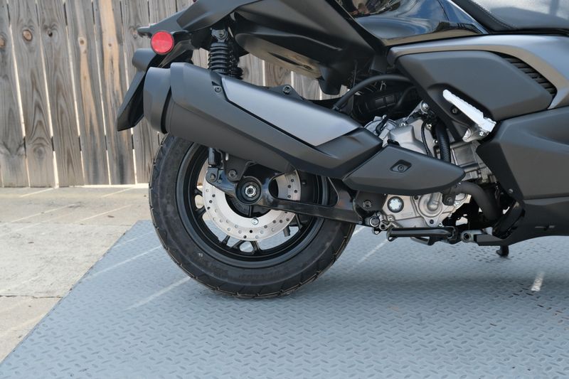NEW 2025 YAMAHA XMAX Image 13