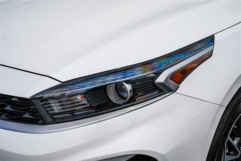 2023 Kia Forte LXSImage 10