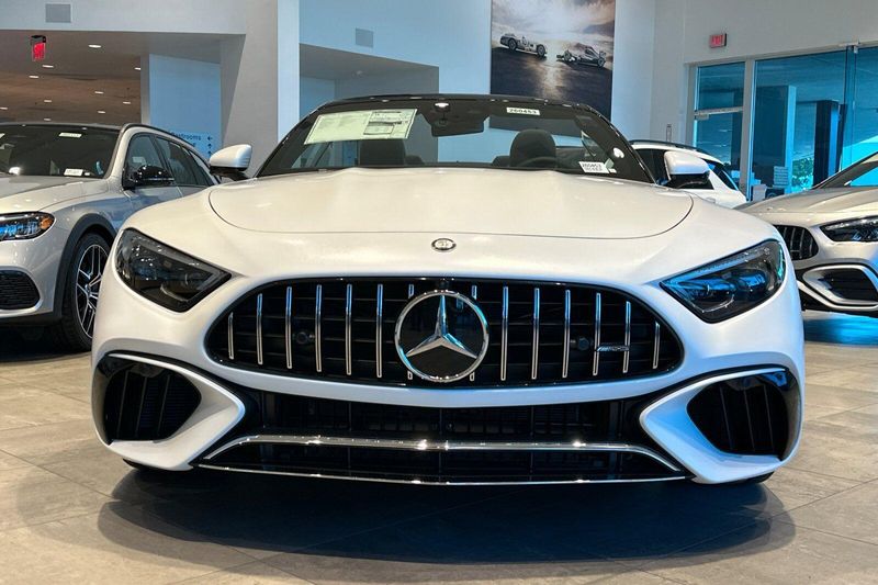 New 2026 Mercedes-Benz SL-Class SL 55 AMGImage 6