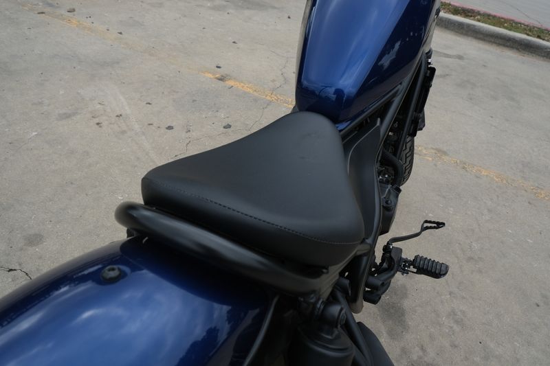 2021 Honda REBEL 300 ABS PEARL BLUEImage 13