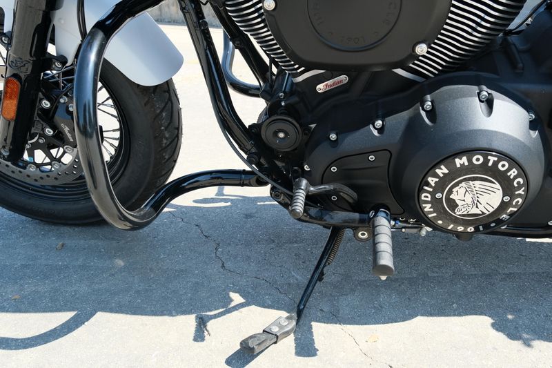 USED 2024 INDIAN MOTORCYCLE CHIEF BOBBER Image 10