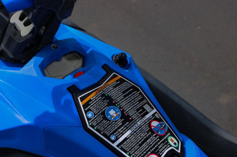 2023 SEADOO SPARK TRIXX FOR 3 WITH AUDIO BLUE Image 14