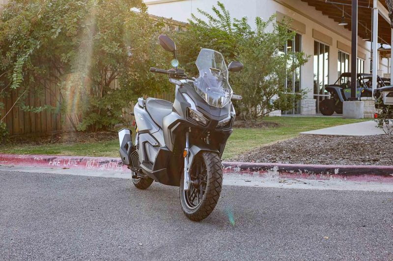 Used 2025 Honda ADV 160  BLACK Image 1