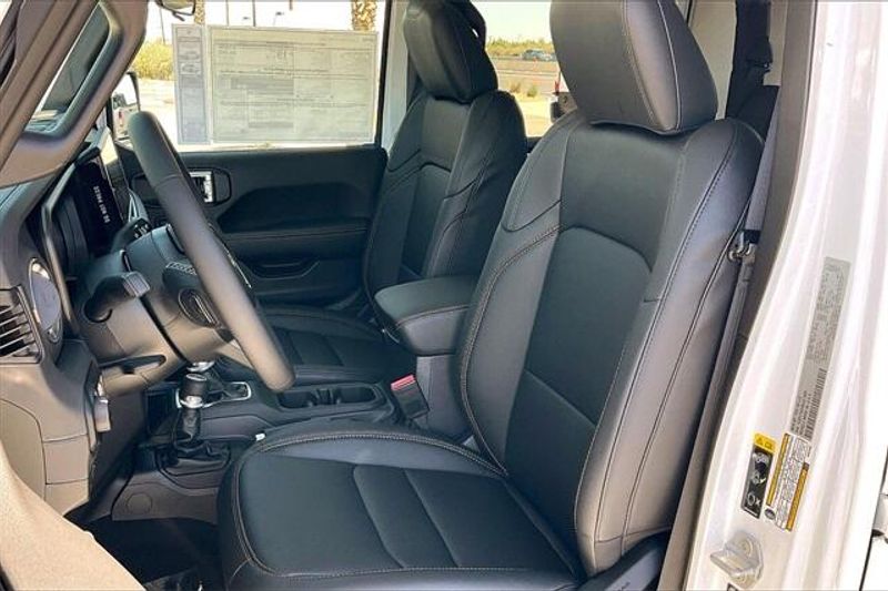 2025 Jeep Gladiator Big Bear 4x4Image 8