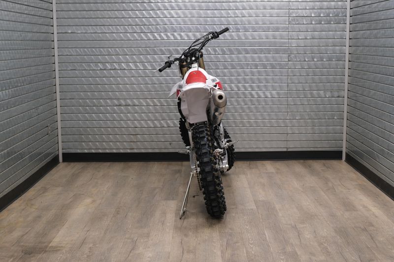 NEW 2026 YAMAHA YZ250F 70TH ANNIVERSARY EDITION Image 4