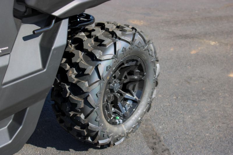 2025 Can-Am DEFENDER MAX DPS HD7 COMPASS GREEN Image 13