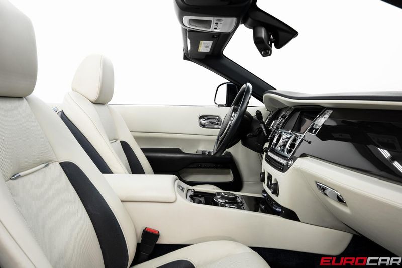 Used 2019 Rolls-Royce Dawn *FACTORY TWO-TONE * IMMACULATE CONDITION*Image 33