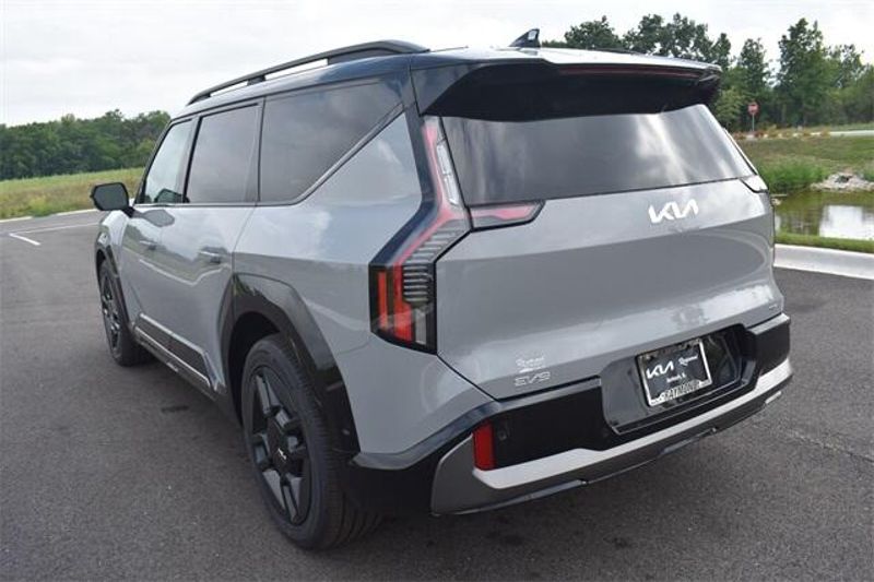 New 2026 Kia EV9 GT-LineImage 5
