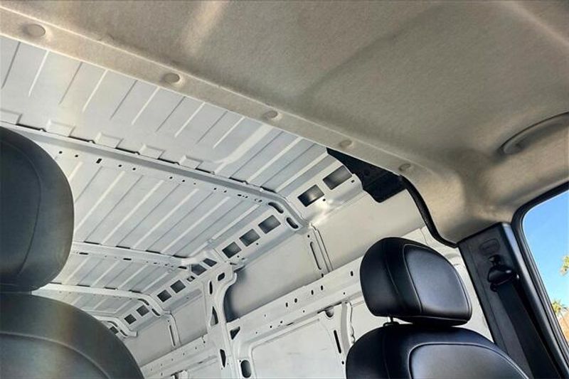 2023 RAM ProMaster 2500 High RoofImage 28