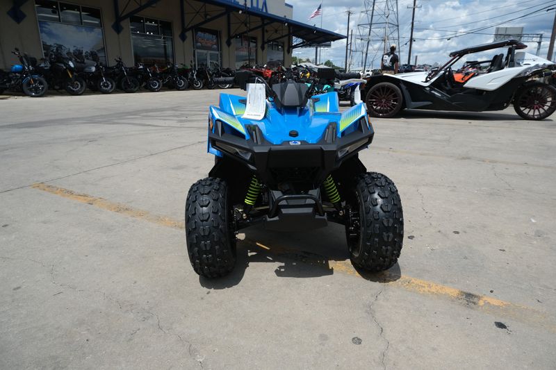 2025 Polaris OUTLAW 70 EFI VELOCITY BLUE AND LIFTED LIME Image 16