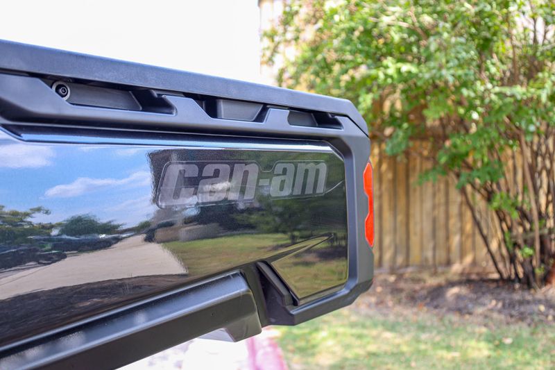USED 2025 CAN-AM DEFENDER MAX LONE STAR HD10 Image 21