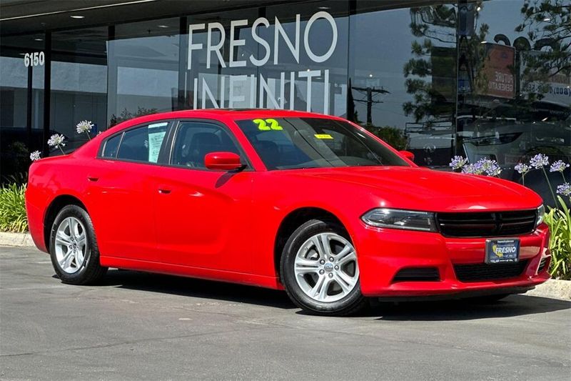 2022 Dodge Charger SXT photo 2