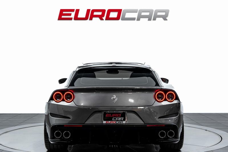 2020 Ferrari GTC4Lusso V12 *PASSENGER DISPLAY * CARBON STEERING WHEEL*Image 4