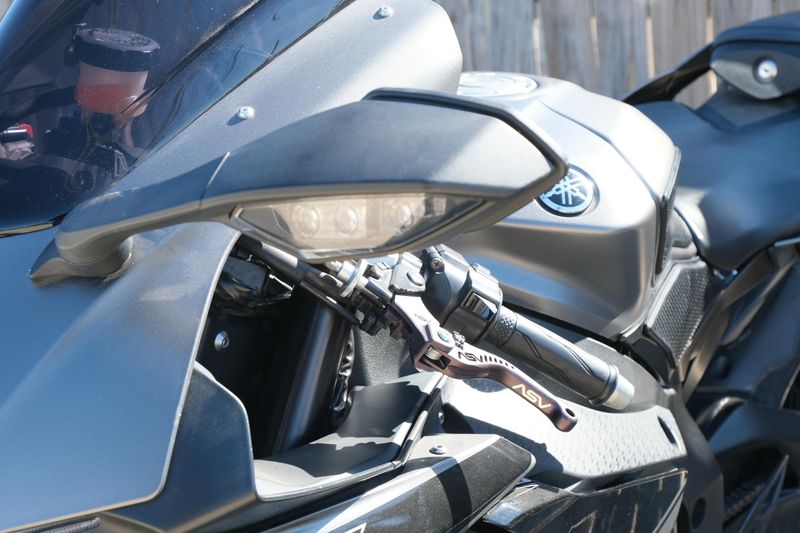 USED 2016 YAMAHA YZFR1 CA Image 16