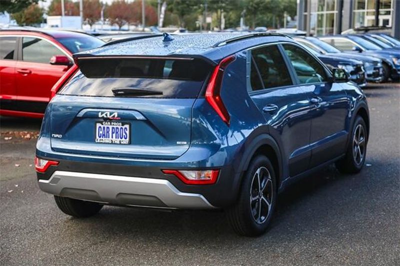 New 2025 Kia Niro EXImage 17
