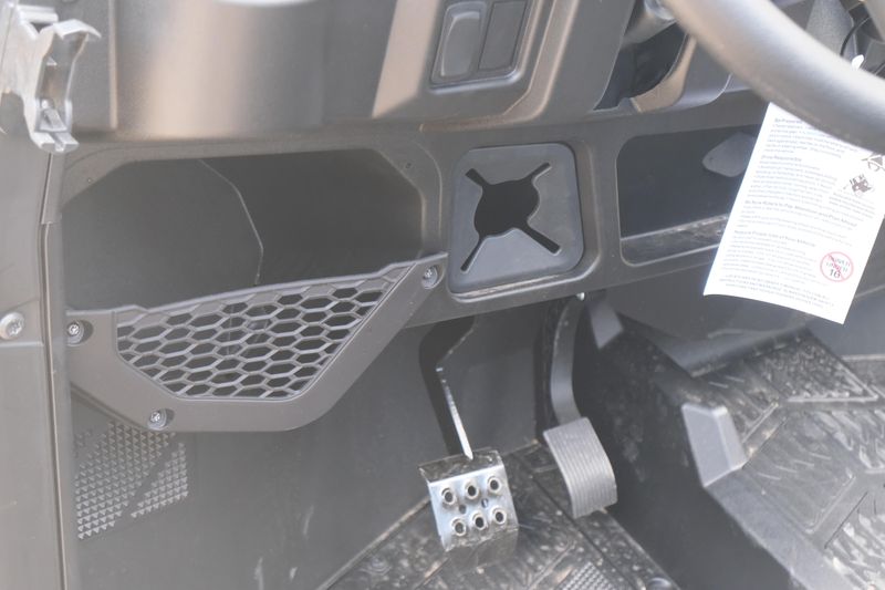 2025 Polaris RANGER 1000 EPS SAGE GREEN Image 17