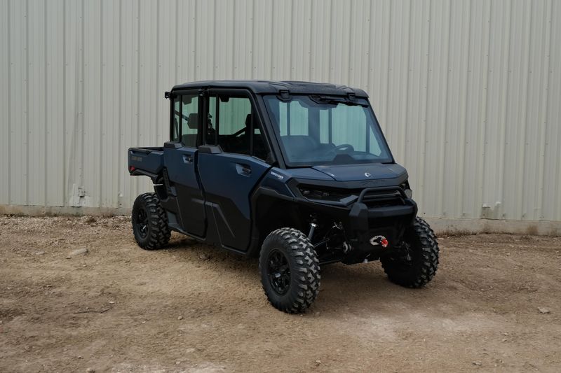 NEW 2026 CAN-AM DEFENDER MAX XT CAB HD11 WITH 1025 INCH TOUCHSCREEN Image 1
