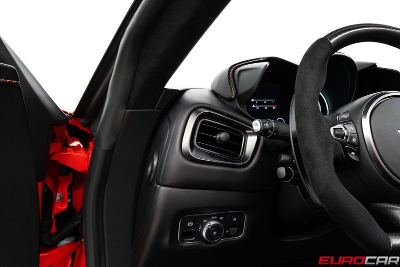 2022 Aston Martin Vantage Roadster *SPECIAL FACTORY PAINT * IMMACULATE CONDITION*Image 30