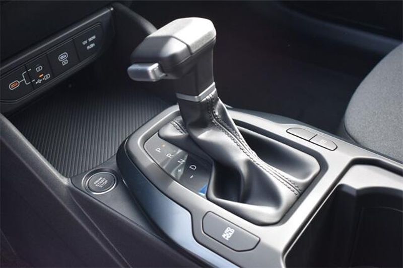 2025 Kia K4 LXSImage 20
