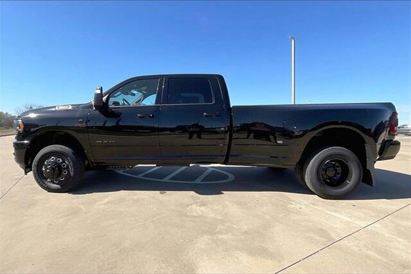 2024 RAM 3500 Lone Star Crew Cab 4x4 8