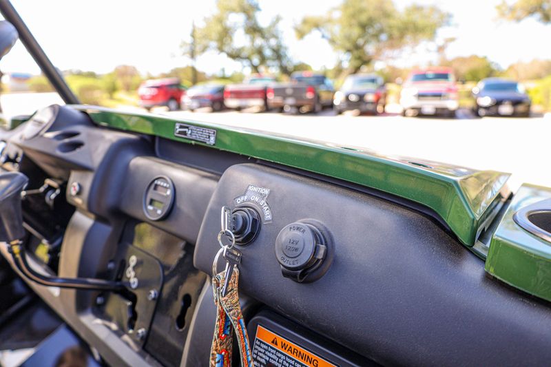 NEW 2026 KAWASAKI MULE 4000 TRANS Image 5