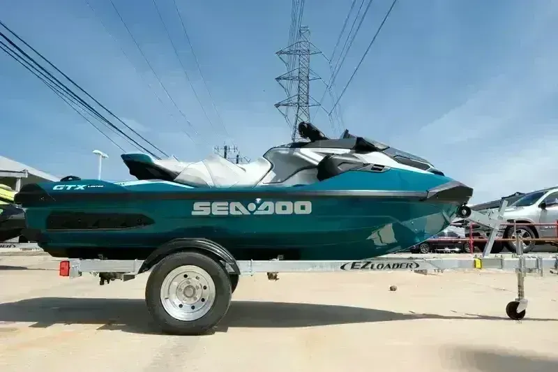 NEW 2026 SEADOO GTX LIMITED 325 WITH SOUND SYSTEM Image 2