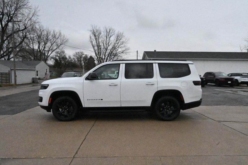2025 Jeep Wagoneer Series II CarbideImage 6
