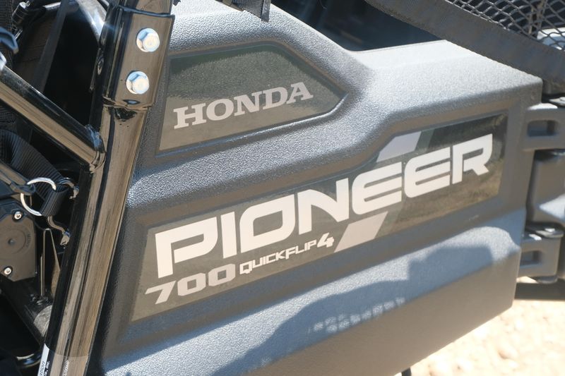 2025 Honda PIONEER 7004 DELUXE  BLACK FOREST GREEN Image 14