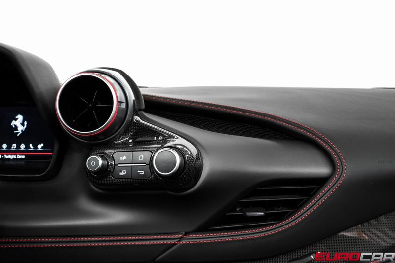 Used 2022 Ferrari F8 Spider *CARBON FIBER LED STEERING WHEEL * DAYTONA SEATS*Image 36
