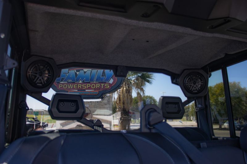 NEW 2026 CAN-AM DEFENDER MAX LIMITED CAB HD11 Image 23