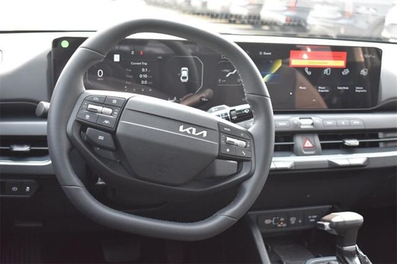 2025 Kia K4 EXImage 16