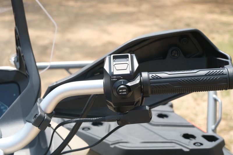 2025 CFMOTO CFORCE 1000 OVERLAND DESERT TAN Image 19