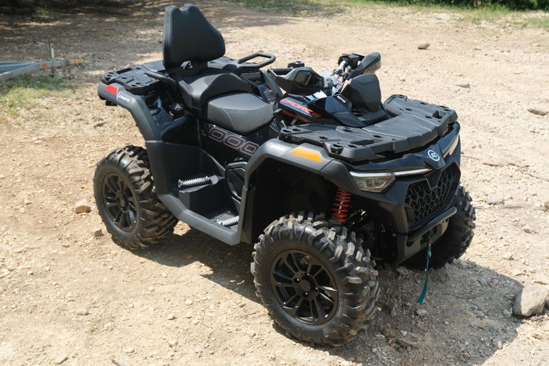 2025 CFMOTO CFORCE 1000 TOURING ZIRCON BLACK Image 1