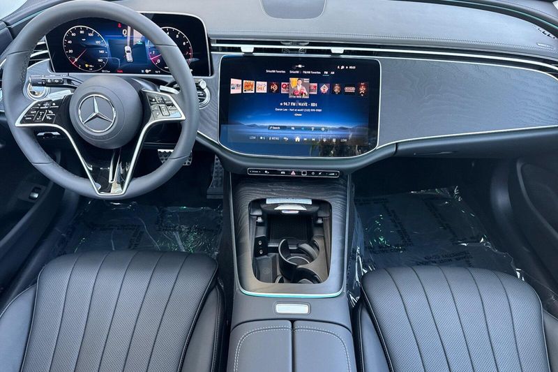 New 2026 Mercedes-Benz E-Class E 450Image 10
