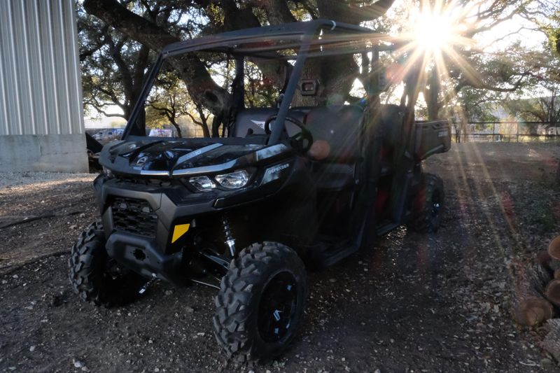 2025 Can-Am DEFENDER MAX DPS HD10 STEALTH BLACKImage 4