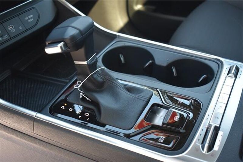 New 2025 Kia Carnival SX PrestigeImage 27