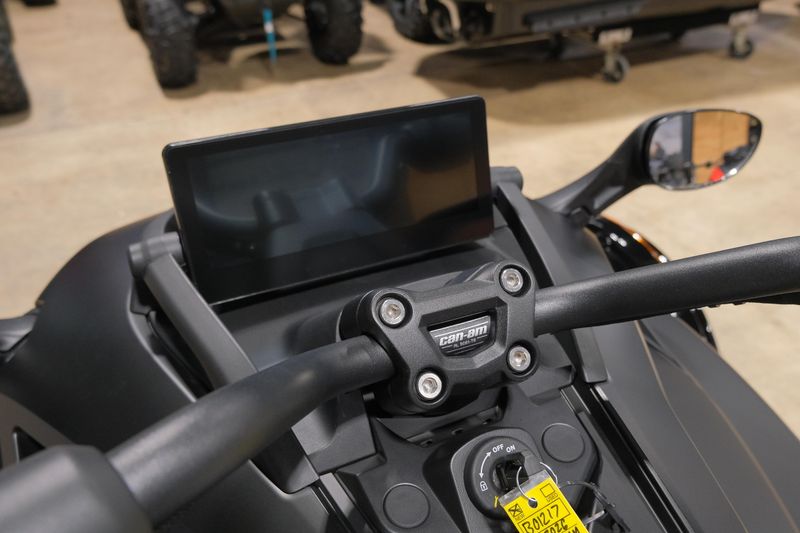 NEW 2026 CAN-AM SPYDER F3S Image 16