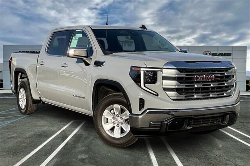 2024 GMC Sierra 1500 SLEImage 12