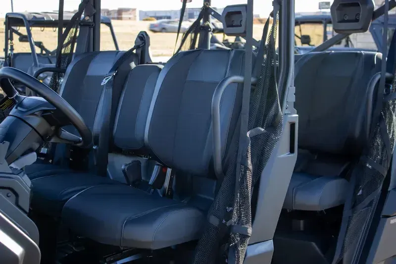 NEW 2026 CAN-AM DEFENDER MAX XT HD11 WITH 1025 INCH TOUCHSCREEN Image 17