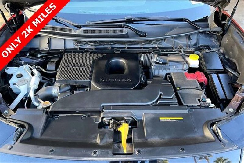 Used 2025 Nissan Murano SVImage 9